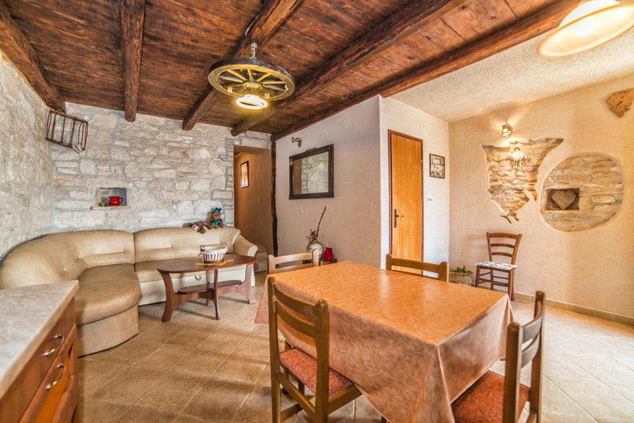Holiday House Eleonora Barban Exterior foto
